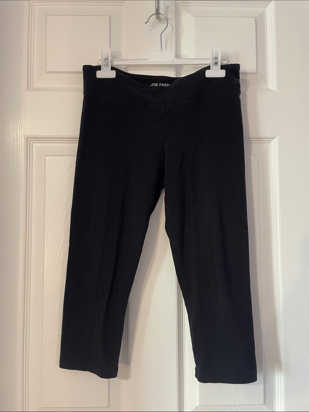 Joe Fresh Black Capri Leggings